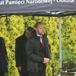 Odsłonięcie obelisku upamiętniającego żołnierzy "Bartka" poległych w Łazach