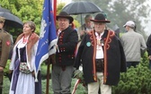 Odsłonięcie obelisku upamiętniającego żołnierzy "Bartka" poległych w Łazach