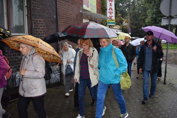 Pielgrzymka do Piekar z dwóch bytomskich parafii