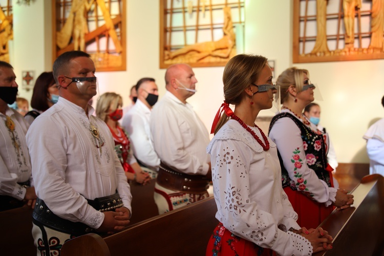 Konsekracja kościoła Matki Bożej Królowej Polski w Łętowem