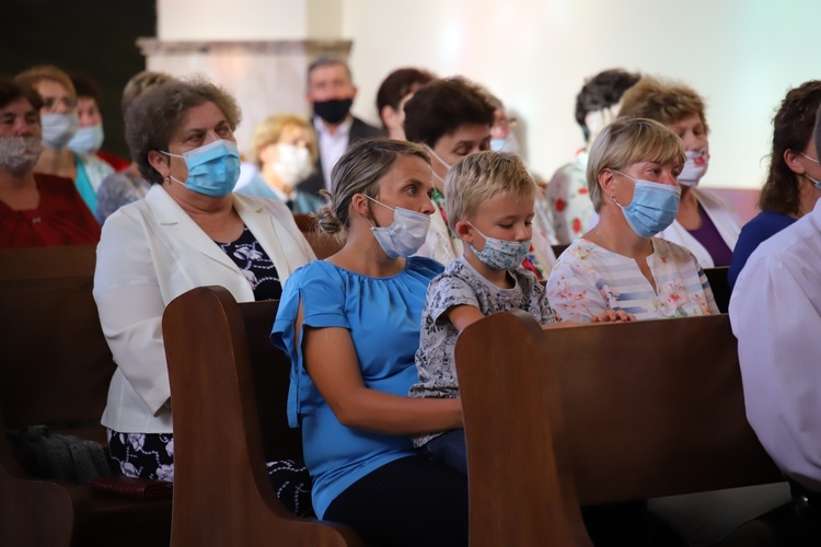 Konsekracja kościoła Matki Bożej Królowej Polski w Łętowem