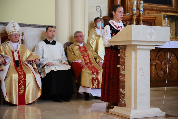 Konsekracja kościoła Matki Bożej Królowej Polski w Łętowem