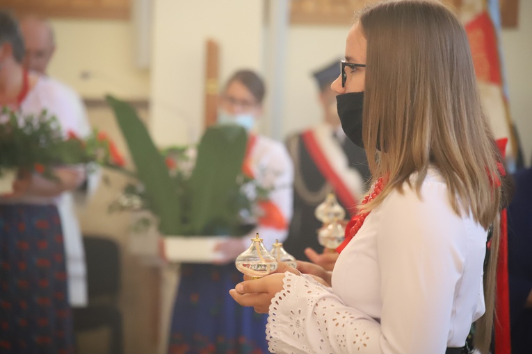 Konsekracja kościoła Matki Bożej Królowej Polski w Łętowem