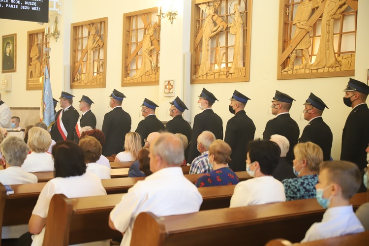 Konsekracja kościoła Matki Bożej Królowej Polski w Łętowem