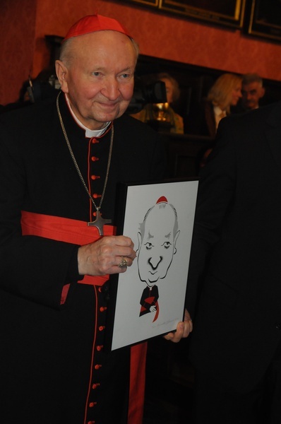 Kardynał Marian Jaworski we wspomnieniach fotograficznych