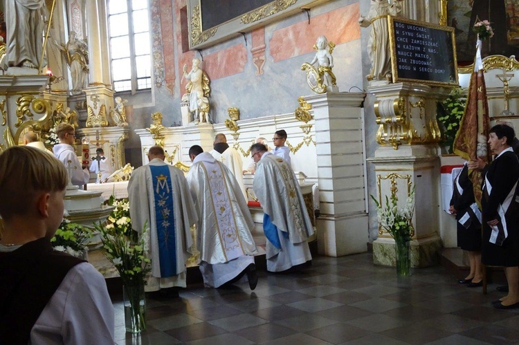 Odpust w sanktuarium Matki Bożej Pocieszenia we Wschowie