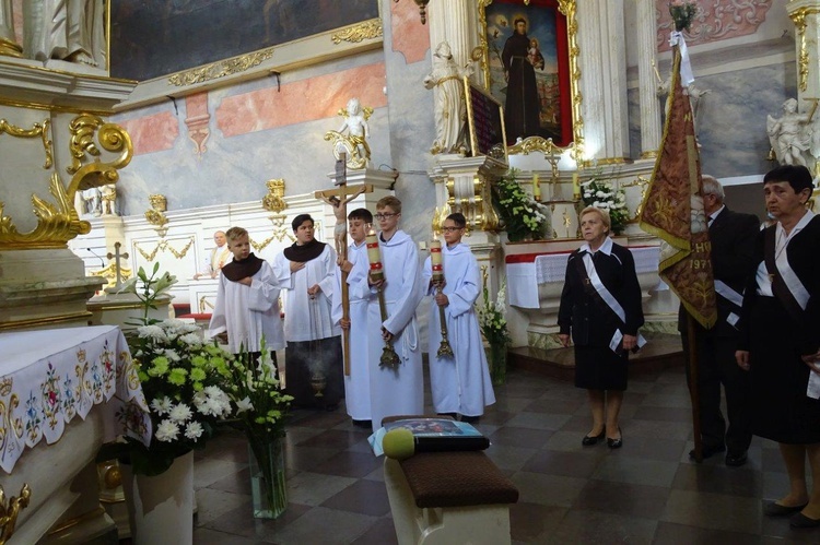 Odpust w sanktuarium Matki Bożej Pocieszenia we Wschowie