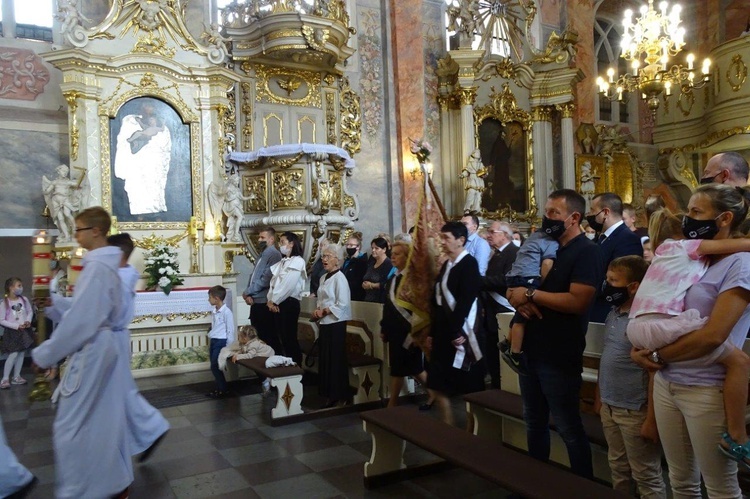 Odpust w sanktuarium Matki Bożej Pocieszenia we Wschowie