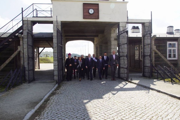 Modlitwa za ofiary II wojny światowej w Rogoźnicy