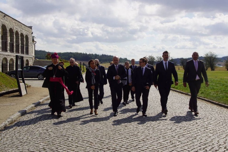 Modlitwa za ofiary II wojny światowej w Rogoźnicy