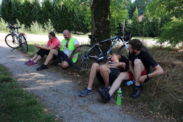 Pielgrzymka rowerowa do bł. Karoliny - cz. 1 