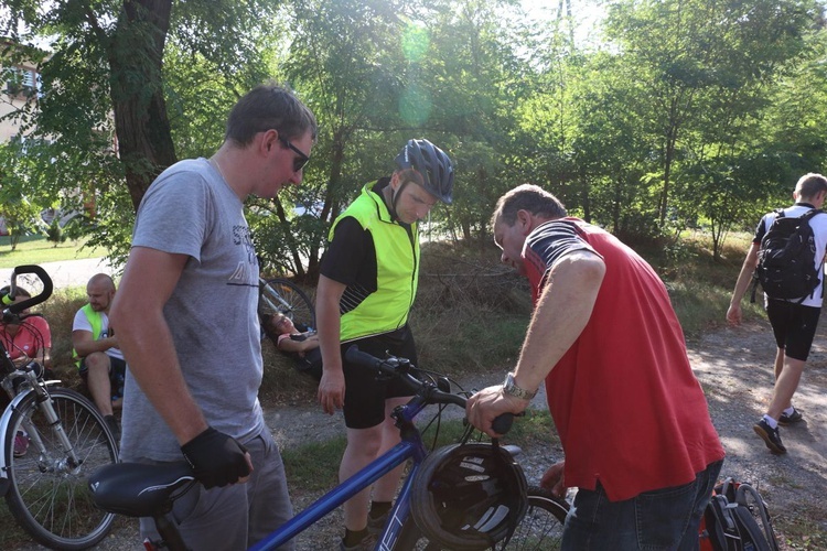 Pielgrzymka rowerowa do bł. Karoliny - cz. 1 