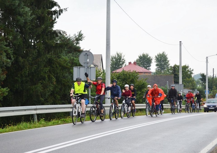 Pielgrzymka rowerowa do bł. Karoliny - cz. 2