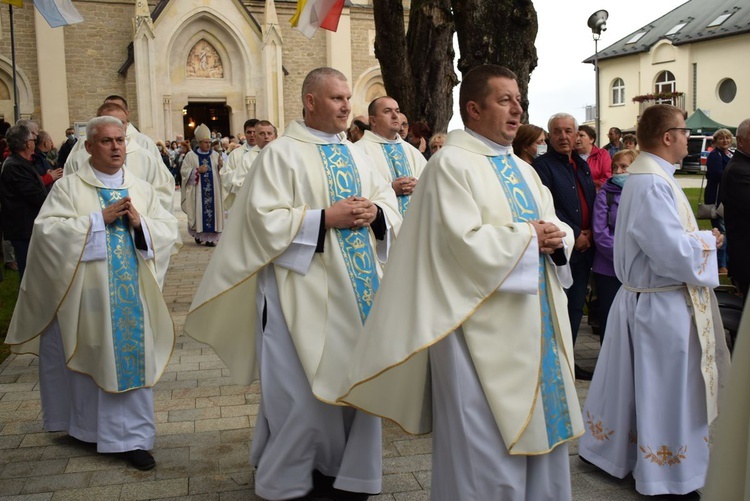 Maryjne świętowanie w Sulisławicach 