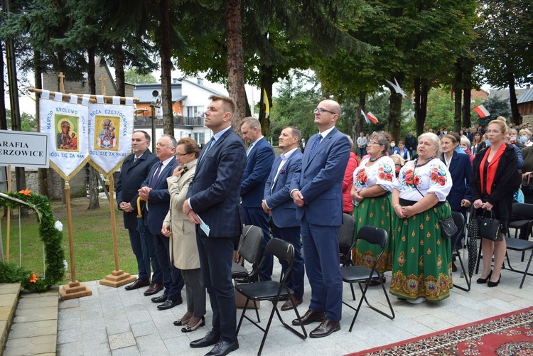 Maryjne świętowanie w Sulisławicach 