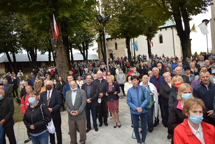 Maryjne świętowanie w Sulisławicach 