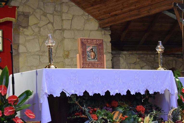 Maryjne świętowanie w Sulisławicach 