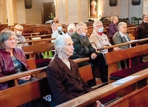 Do aktu zawierzenia przygotowywali się podczas 33-dniowych ćwiczeń duchowych.