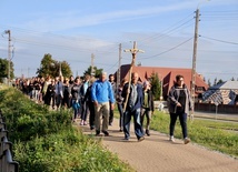 Pieszo do Matki Bożej Trąbkowskiej