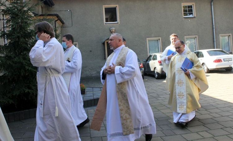 Śluby zakonne u kamilianów w Taciszowie  