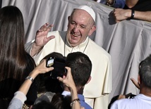 Papież: Do wirusa, który nie zna granic, należy podchodzić z miłością bez granic
