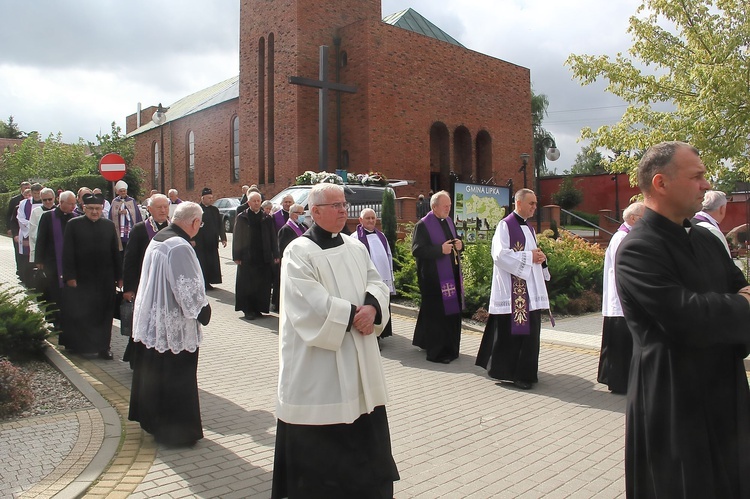 ​Uroczystości pogrzebowe śp. ks. prałata Leszka Wodza