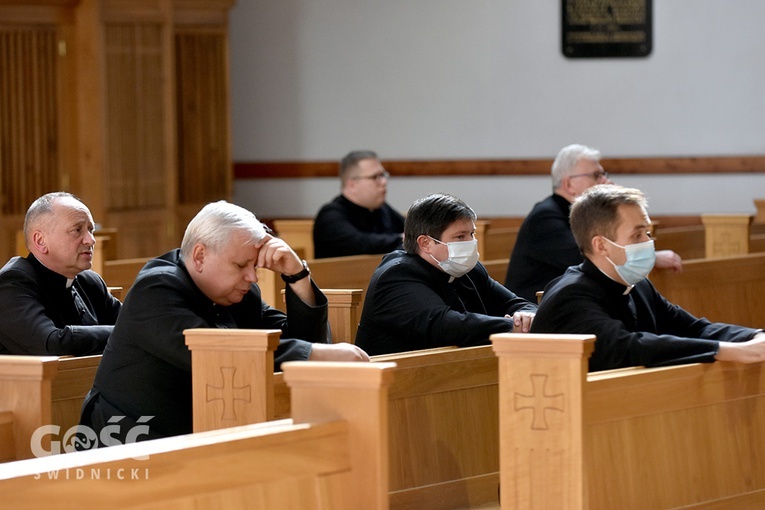 Spotkanie ze Słowem przed ingresem - dzień 1