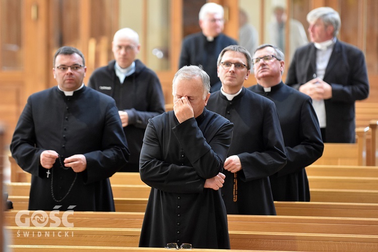 Spotkanie ze Słowem przed ingresem - dzień 1