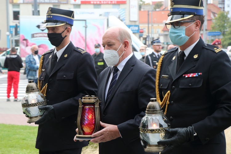 Olsztyn. Apel poświęcony poległym strażakom