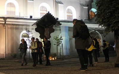 EDK, czyli nocna medytacja w drodze