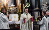 Uroczyste objęcie katedry biskupiej przez bp. Marka Mendyka