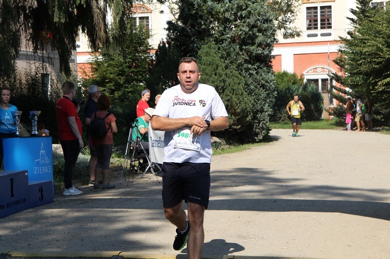 Ora et run. Bieg Henryków 2020