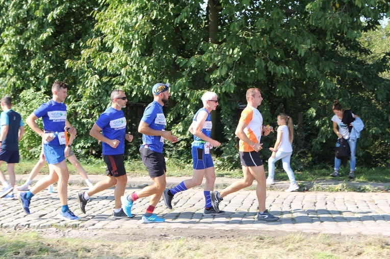 Ora et run. Bieg Henryków 2020
