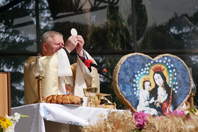 Archidiecezjalno-samorządowe dożynki w Trąbkach Wielkich