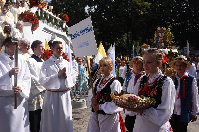 Zawada - żniwna parada