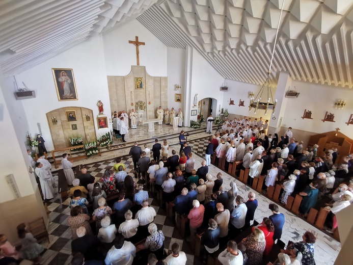 Konsekracja świątyni w Ostrówku