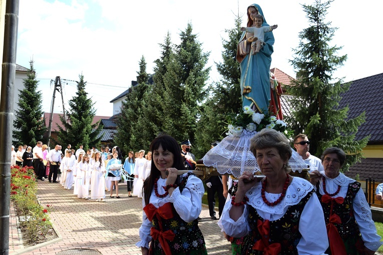 Odpust i odznaczenia w Tymbarku