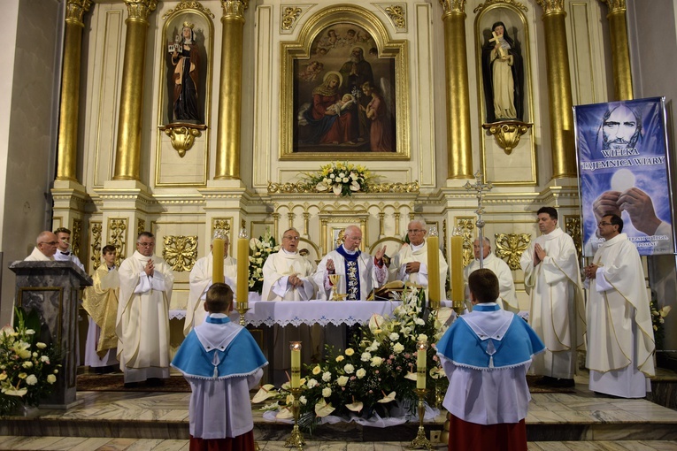 Odpust i odznaczenia w Tymbarku