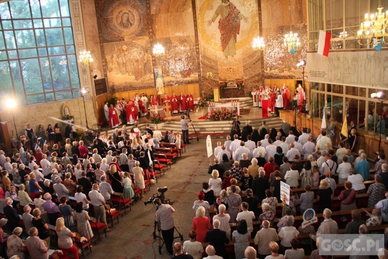 50 lat parafii pw. Podwyższenia Krzyża Świętego w Zielonej Górze