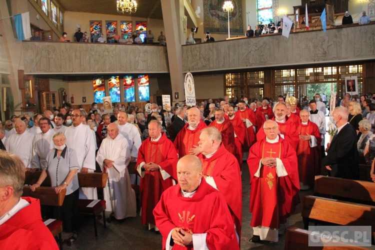 50 lat parafii pw. Podwyższenia Krzyża Świętego w Zielonej Górze