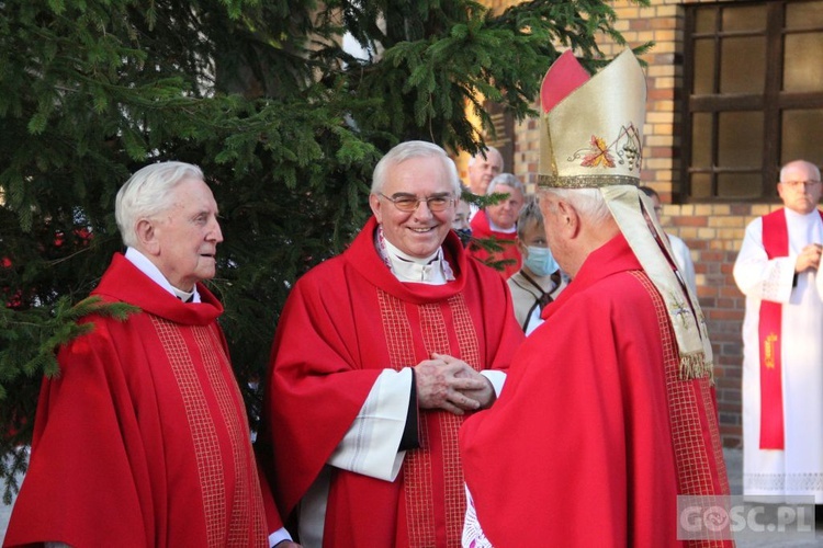 50 lat parafii pw. Podwyższenia Krzyża Świętego w Zielonej Górze