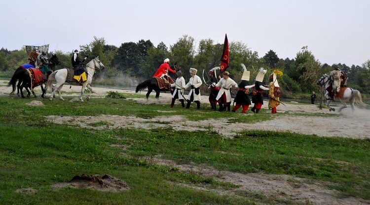 Pułtusk. Piknik z husarią