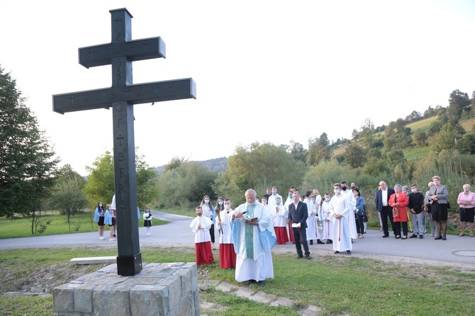 Poświęcenie krzyża epidemicznego