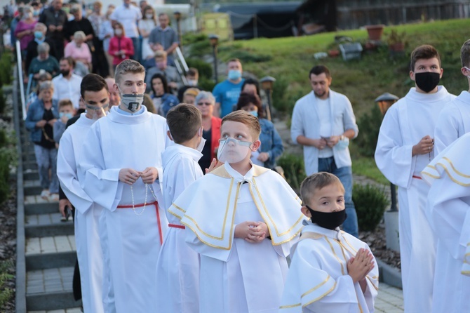 Poświęcenie krzyża epidemicznego