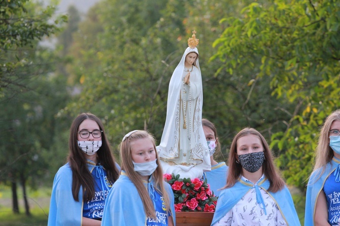 Poświęcenie krzyża epidemicznego