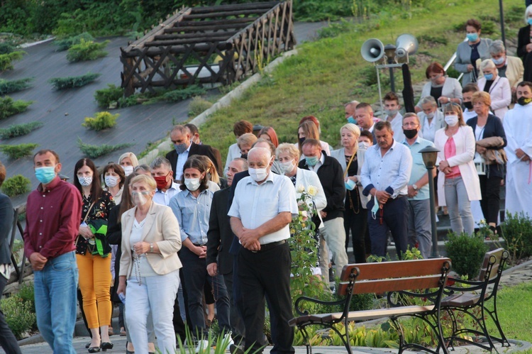 Poświęcenie krzyża epidemicznego