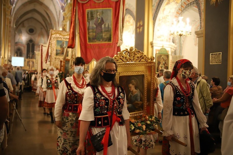 Uroczystość w sanktuarium Krzyża Świętego w Mogile