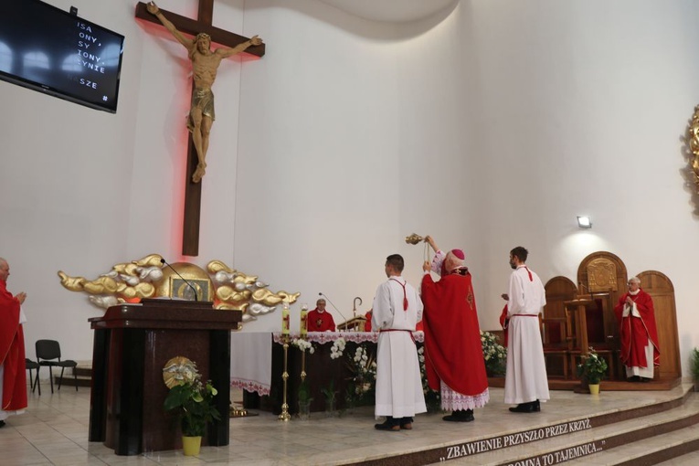 Odpust w wałbrzyskiej Parafii Podwyższenia Krzyża Świętego