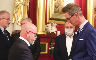 Ministerialne odznaki otrzymało ChSE i jego były prezes Marcin Janik.