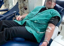 ▲	Proboszcz w Regionalnym Centrum Krwiodawstwa i Krwiolecznictwa w Radomiu.